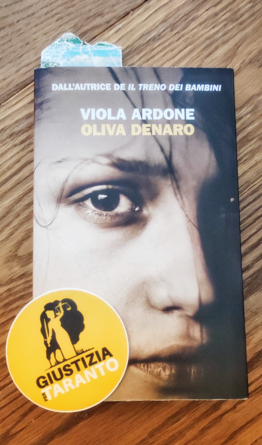 Oliva Denaro di Viola Ardone - Risvolti di copertina